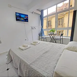  Habitación en casa particular Spanish Academy